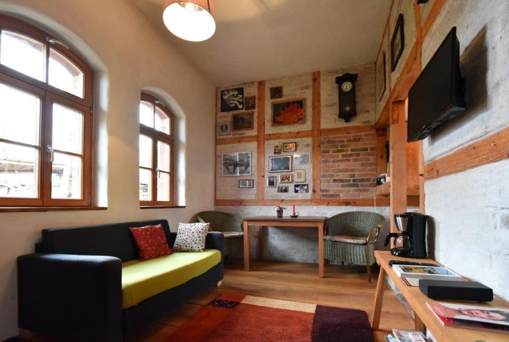 Ferienhaus "Alter Gueterschuppen" Наумбург Екстериор снимка