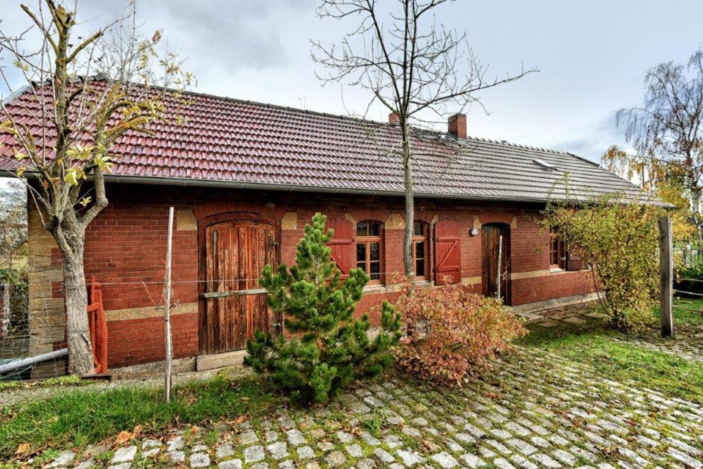 Ferienhaus "Alter Gueterschuppen" Наумбург Екстериор снимка